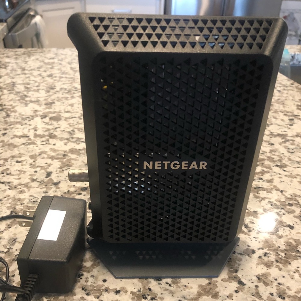 NETGEAR CM700 Cable Modem